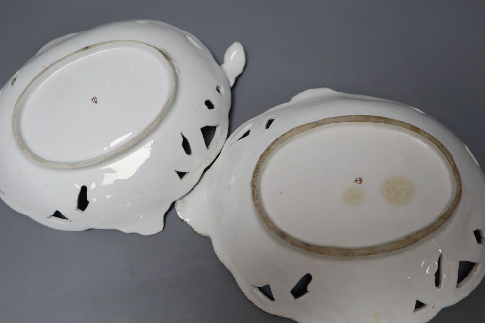 A pair of Chelsea leaf dishes, circa 1758, brown anchor marks (wear)